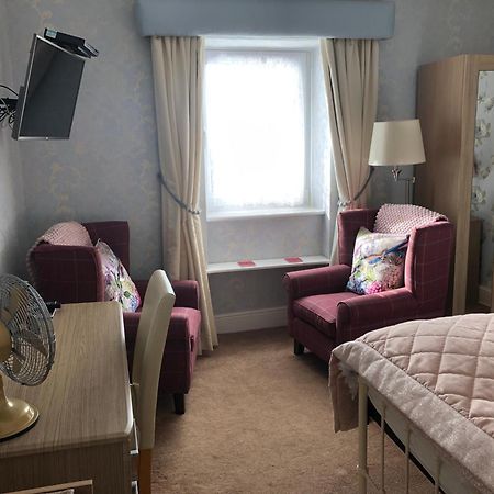 Stratford House Exclusively For Adults Hotel ลันดิดโน ภายนอก รูปภาพ