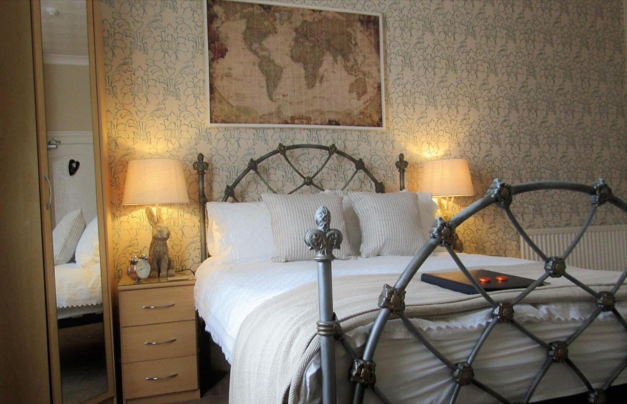 Stratford House Exclusively For Adults Hotel ลันดิดโน ภายนอก รูปภาพ