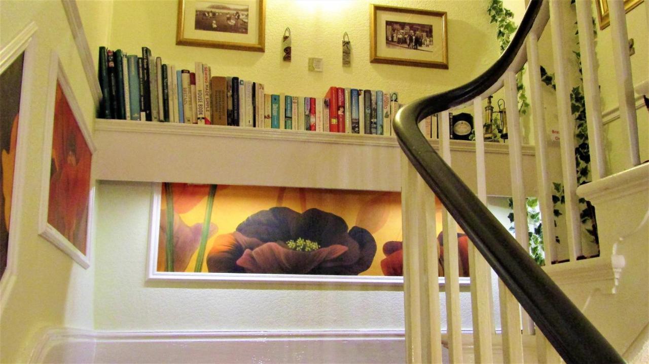Stratford House Exclusively For Adults Hotel ลันดิดโน ภายนอก รูปภาพ