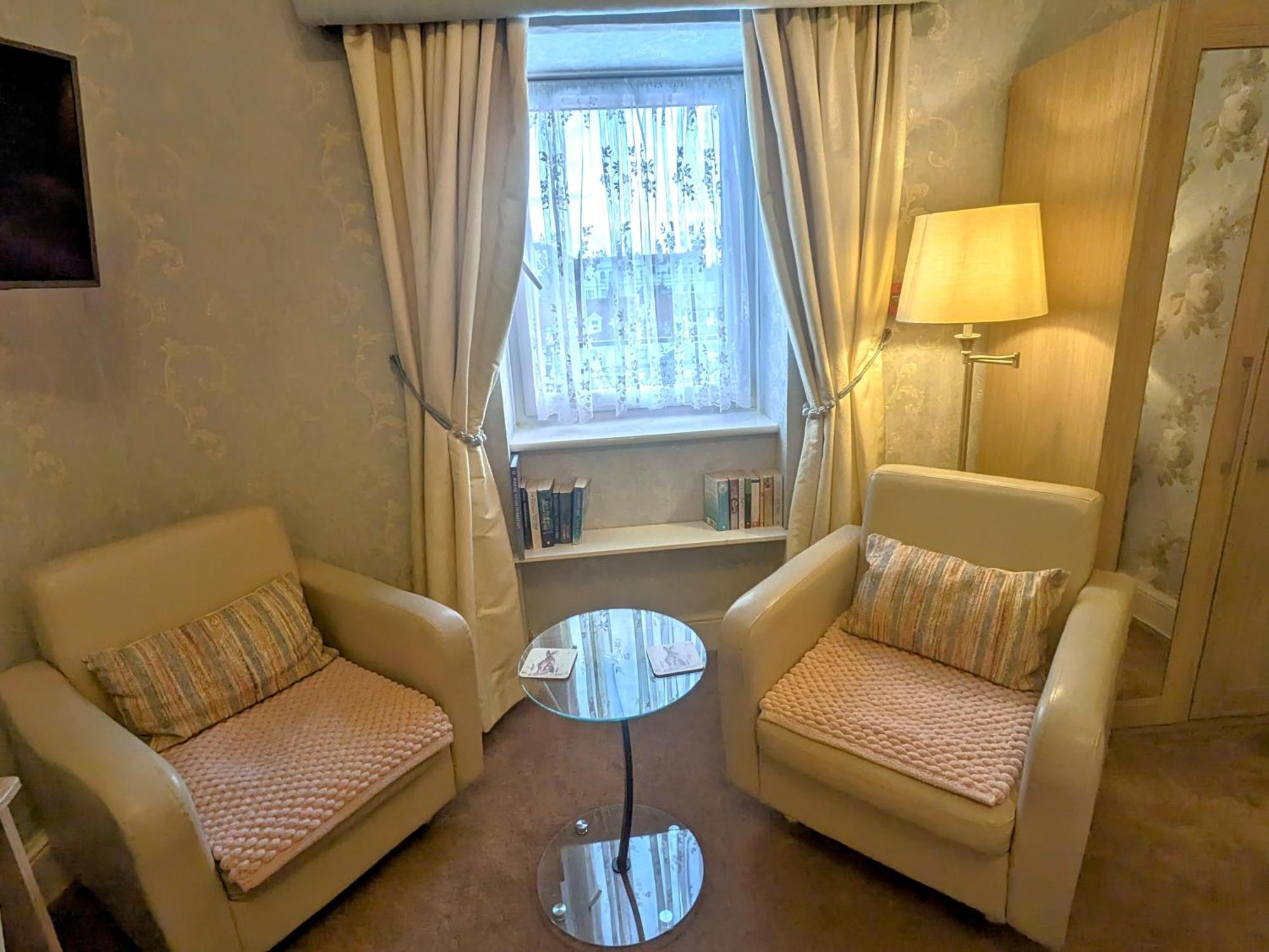 Stratford House Exclusively For Adults Hotel ลันดิดโน ภายนอก รูปภาพ