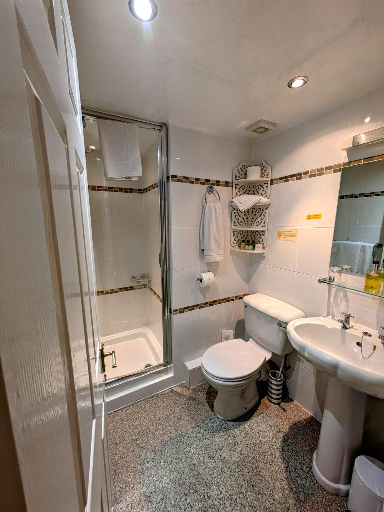 Stratford House Exclusively For Adults Hotel ลันดิดโน ภายนอก รูปภาพ